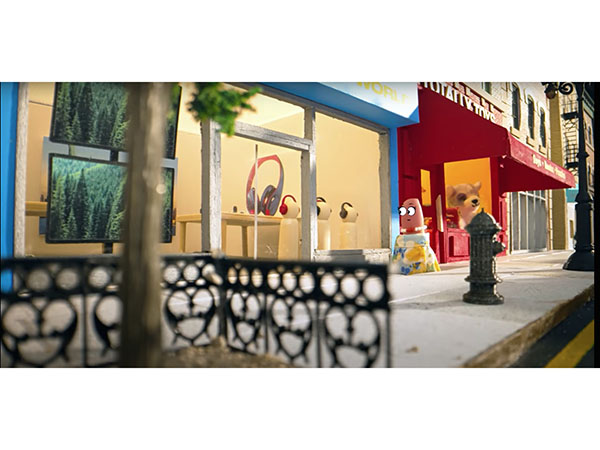 Horizon FCB Dubai creates fun, well-crafted campaign for the new DHL eSHOP App  Image