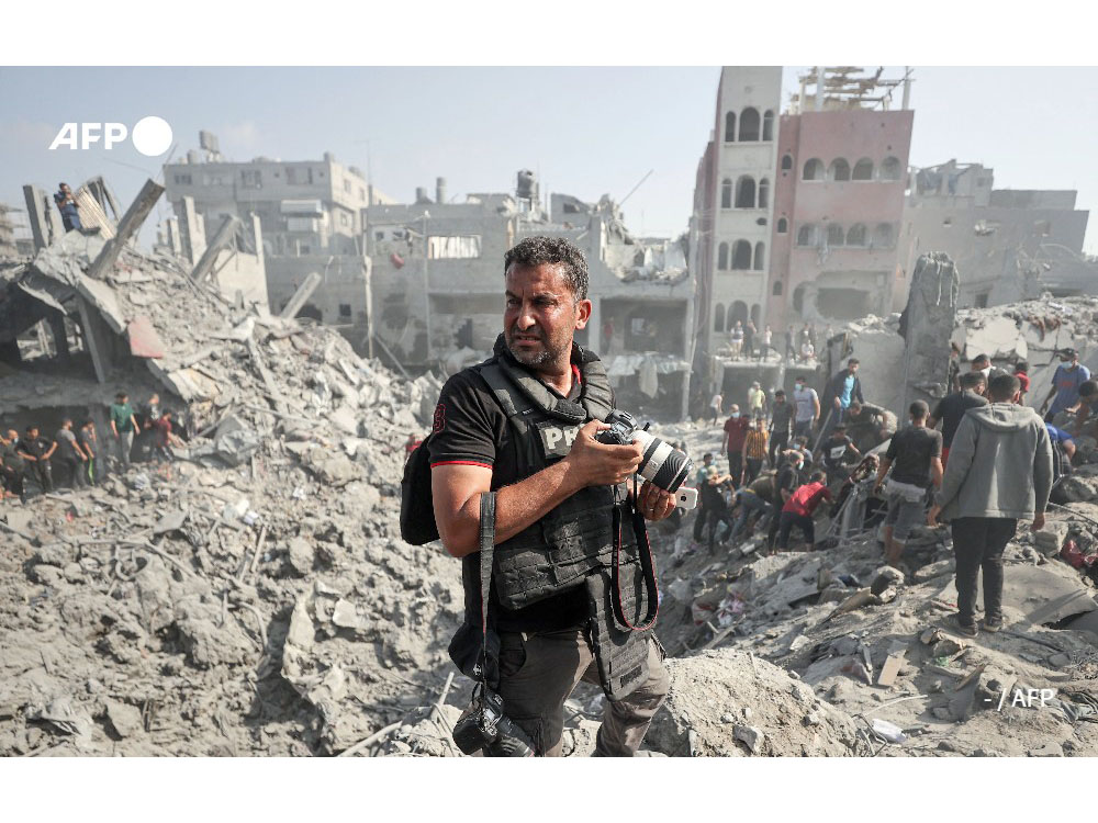 Palestinian AFP Photographer Mahmud Hams wins the prestigious Visa d’Or News Award Image