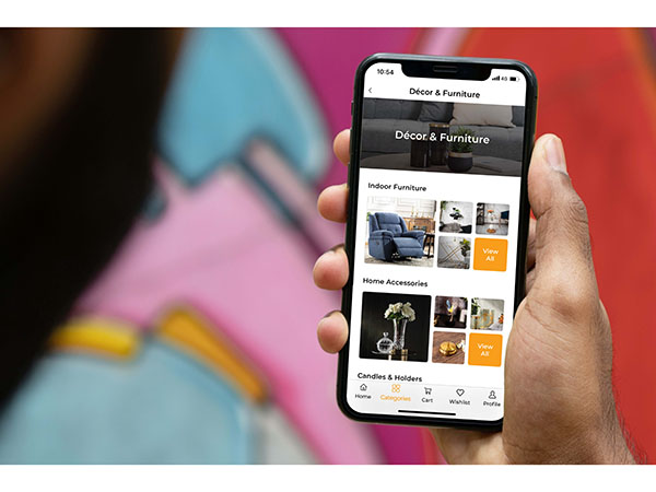 NICE partners with Emakina to create an inspiring mobile shopping experience Image
