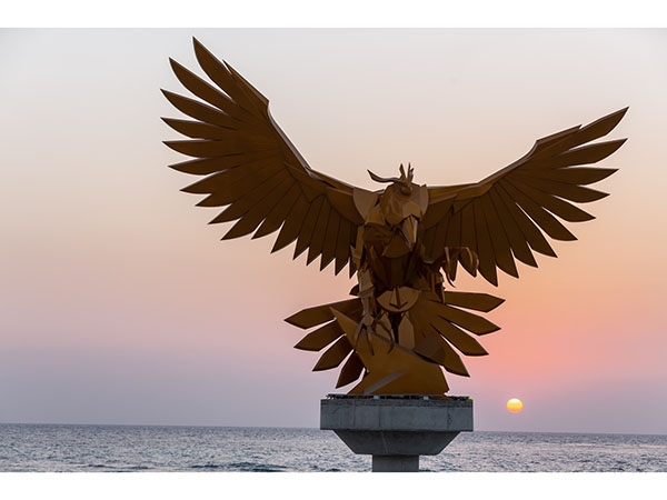 Gold falcon titled, Wusul (Arrival in Arabic) by artist, KWEST Gold falcon titled, Wusul (Arrival in Arabic) by artist, KWEST