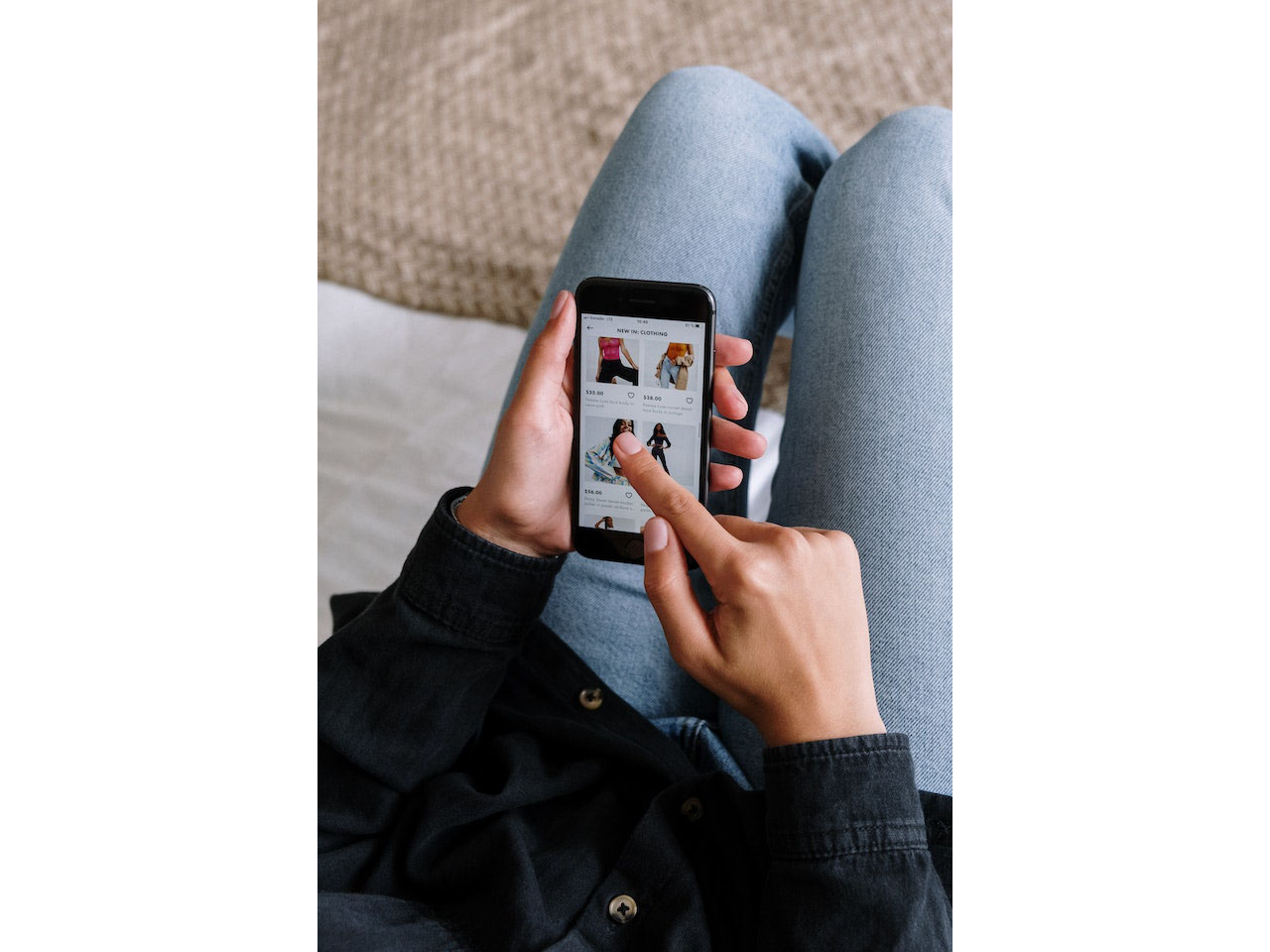Autumn Sales 2022: stats and online trends for Black Friday success Image
