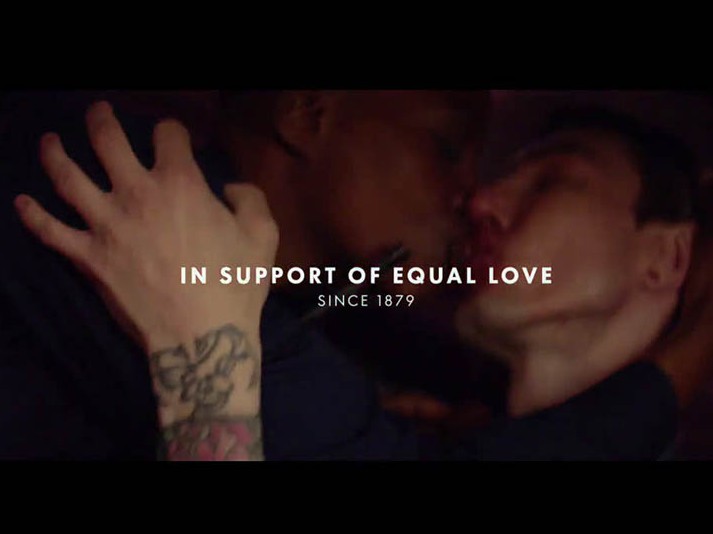 The Absolut Kiss to Encourage 'Equal Love' Image