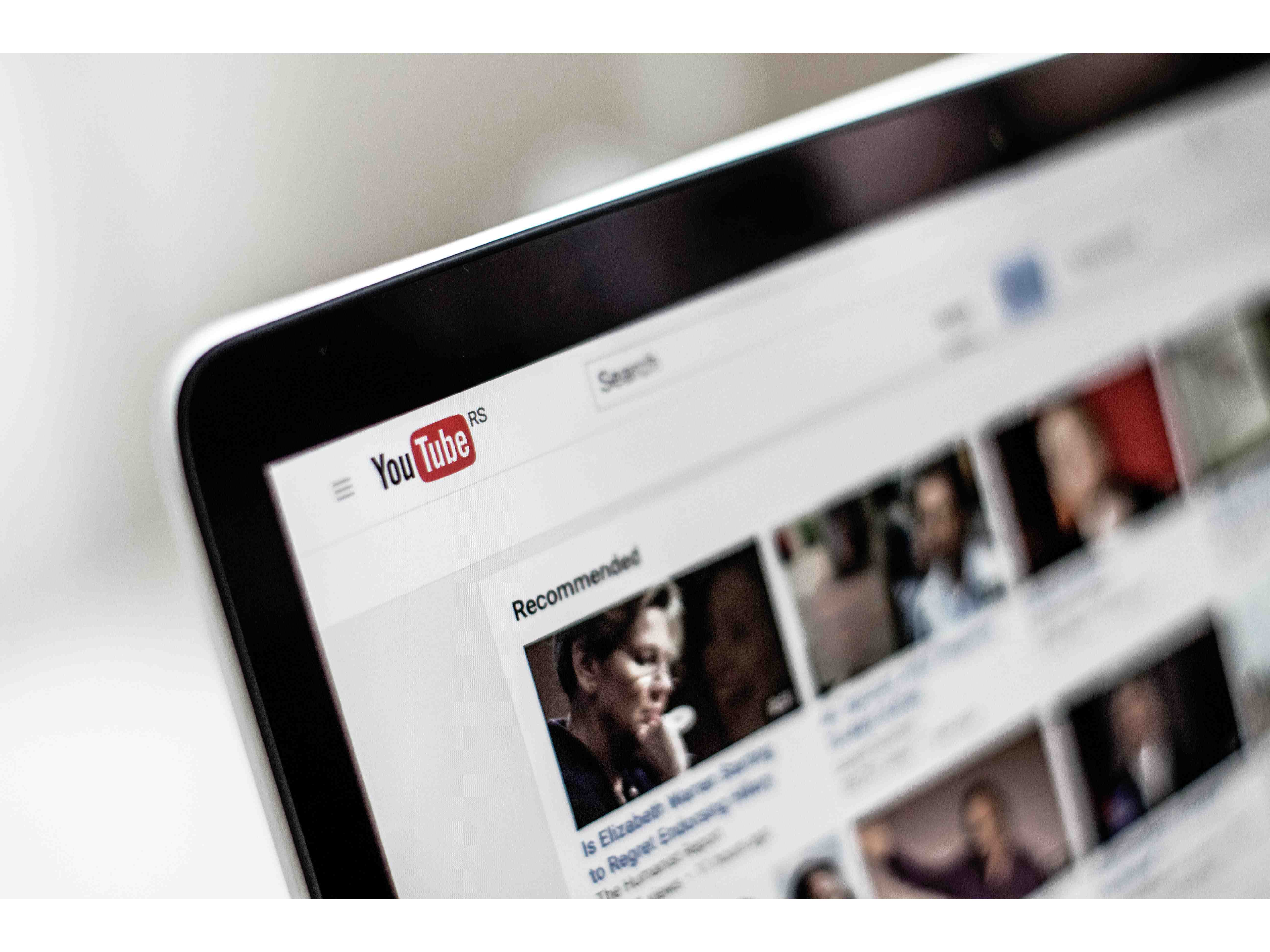 YouTube’s global advertising revenue is set to rise 4.0% in 2023 to reach $30.4bn Image