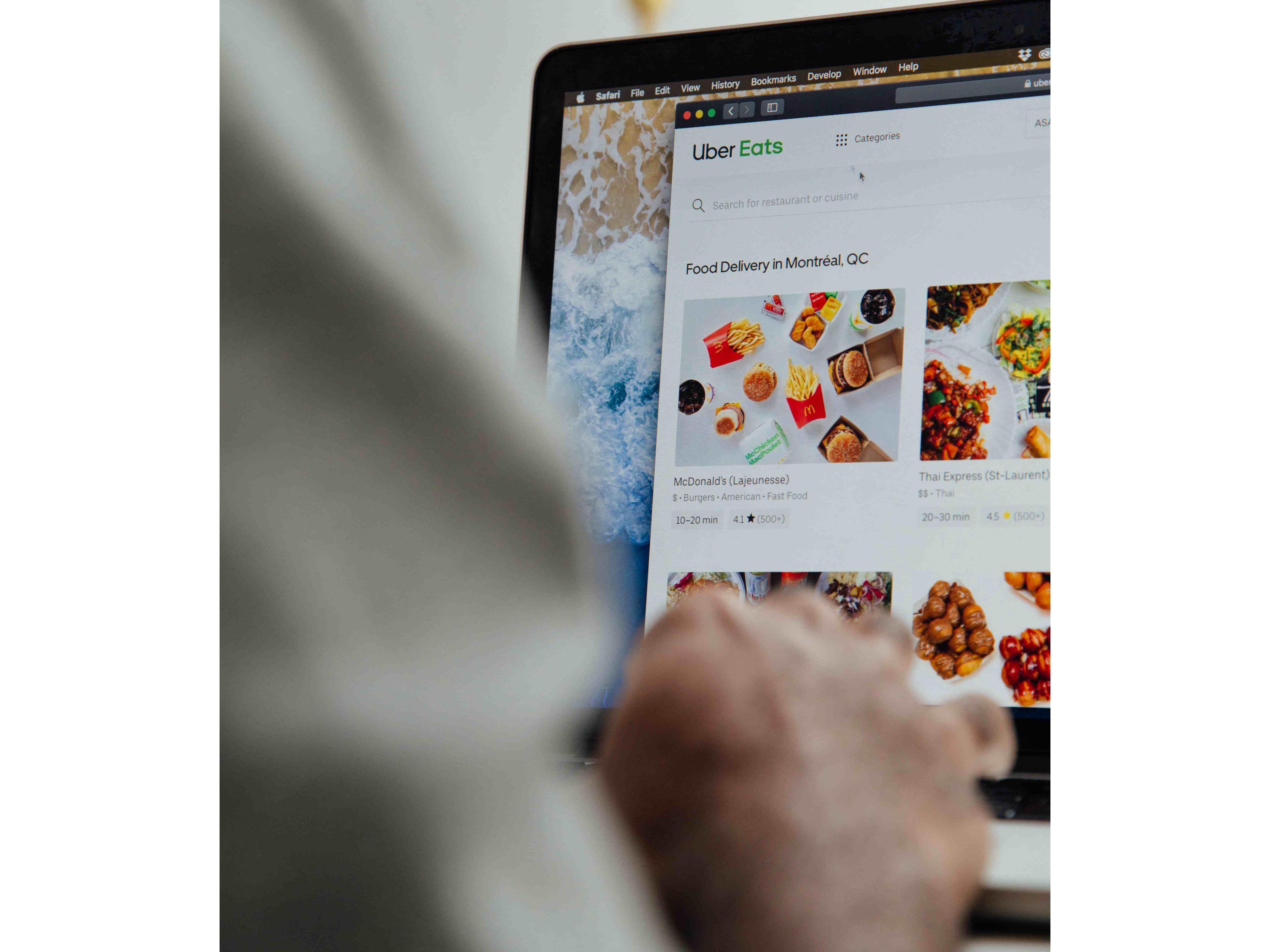 The online food delivery industry continues growing Image