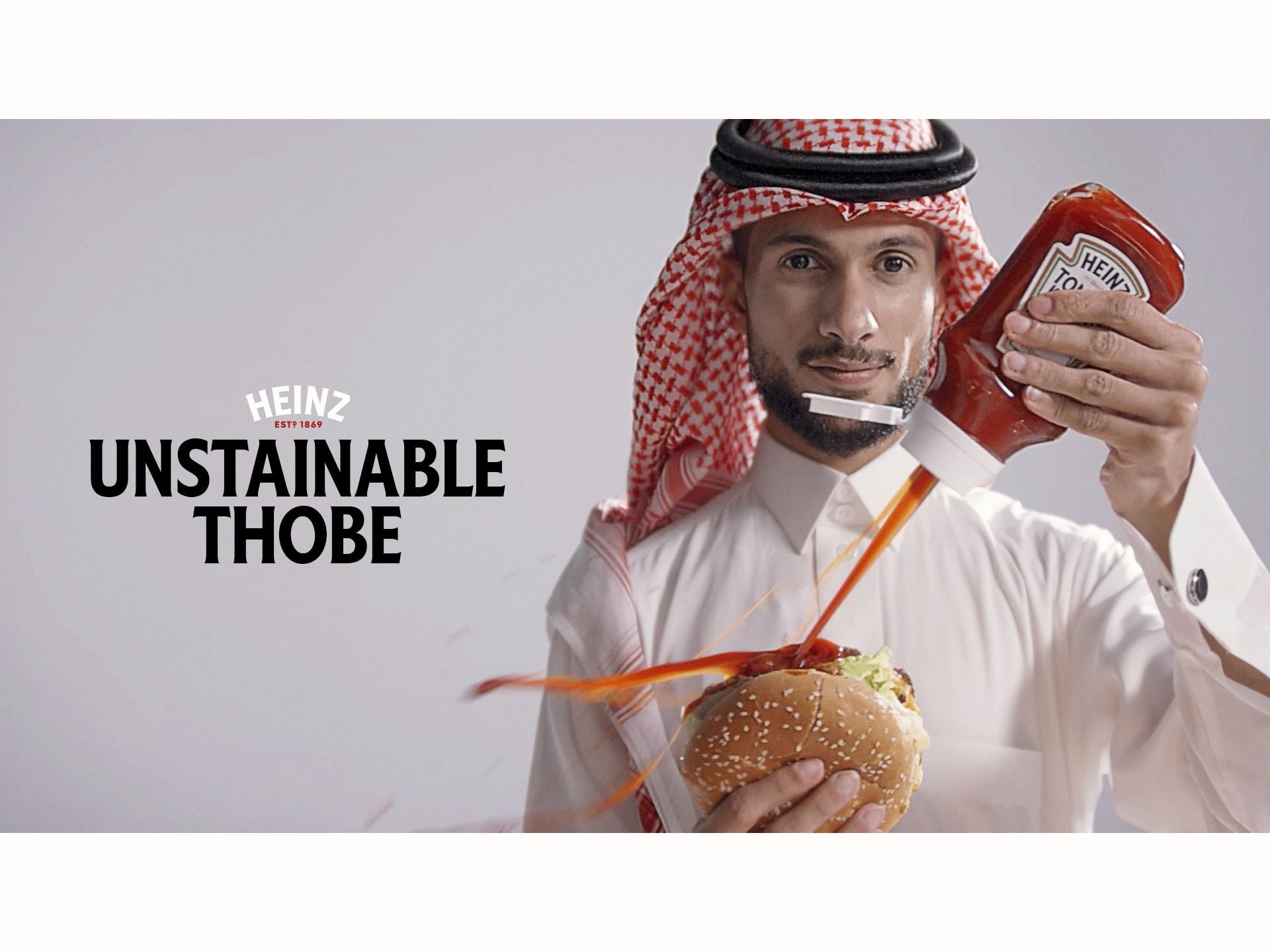Heinz and Wunderman Thompson Dubai introduce the ‘Unstainable Thobe’ for men in the Gulf to eat fearlessly Image